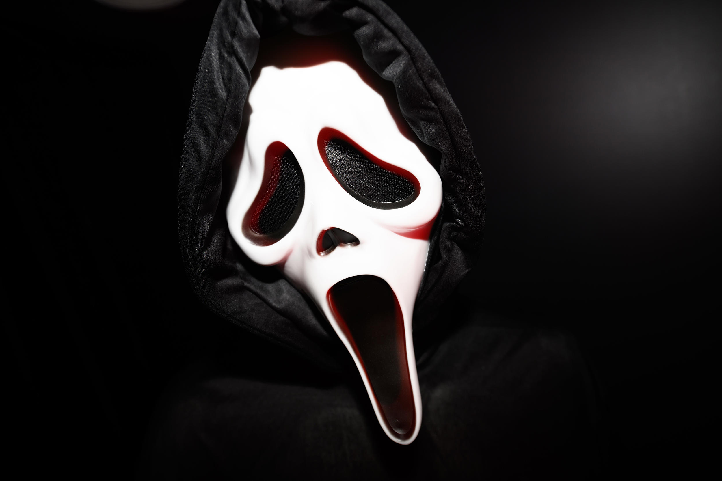 Creep out your fellow New Jerseyans with this 'Scream' prank call